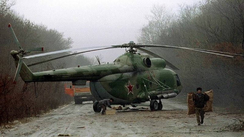 ЧЕЧНЯ. Как это было: первый сбитый в Чечне вертолет.