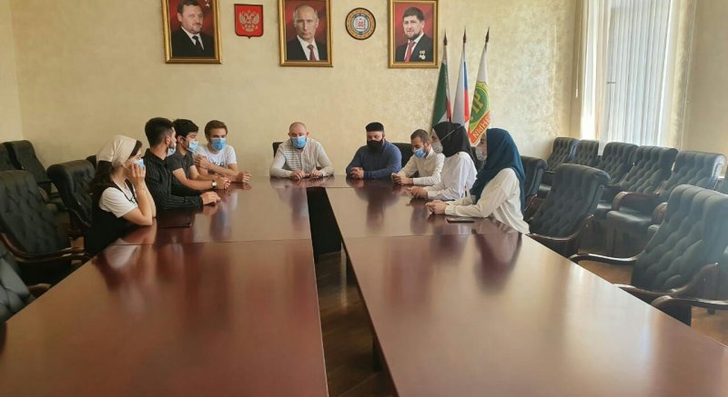 ЧЕЧНЯ. Молодогвардейцы Чечни провели собрание с экоактивистами