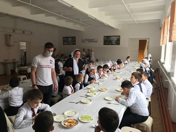 ЧЕЧНЯ. Первый мониторинг горячего питания проведен в 29 школах Чеченской Республики: нарушений качества организации обедов не выявлено