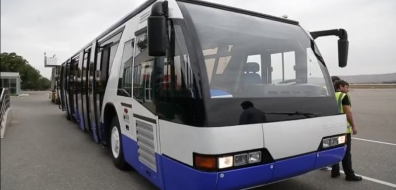 ЧЕЧНЯ. В аэропорту Грозного появился новый перронный автобус Neoplan