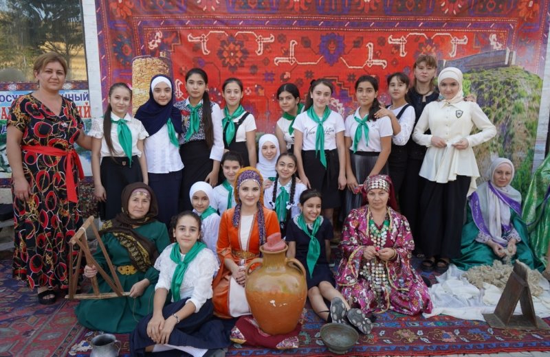 ДАГЕСТАН. В Дербенте состоялся праздничный концерт, посвященный Дню единства народов Дагестана