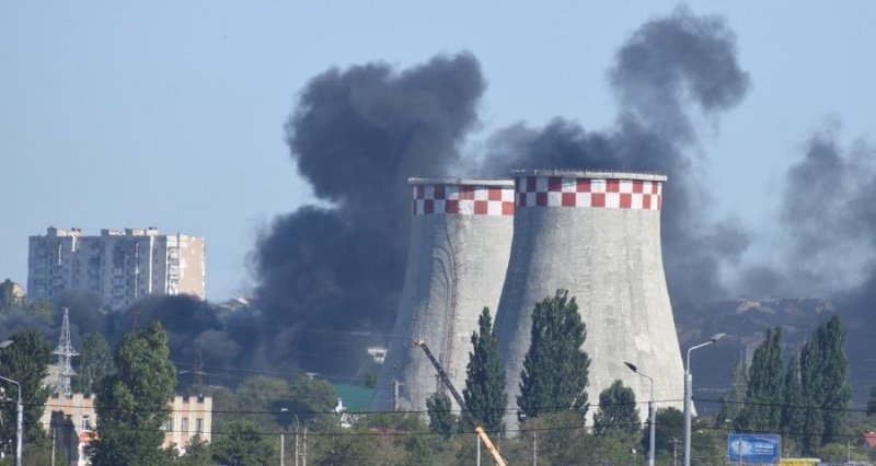 КРЫМ. Пустовавшие склады горят в Симферополе