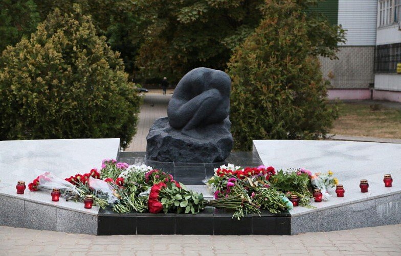 РОСТОВ. Сегодня в Волгодонске почтили память жертв теракта 1999 года
