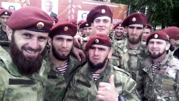 ЧЕЧНЯ. Краповый берет  чеченских росгвардейцев.