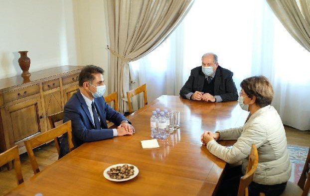 Армен Саркисян встретился с руководителями армянских структур Франции и Европы
