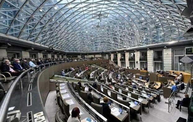 Азербайджан нарушает гуманитарное право: Фламандский парламент Бельгии принял резолюцию, осуждающую войну в Арцахе