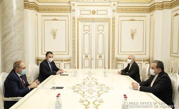 КАРАБАХ. Пашинян обсудил с Аракчи ситуацию в Нагорном Карабахе