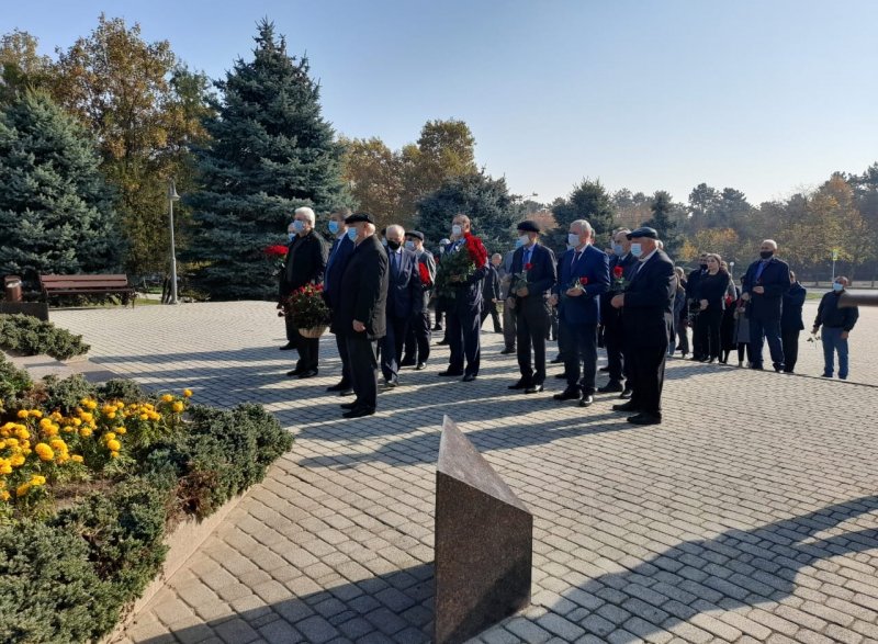 КБР. К памятнику Валерия Кокова возложены цветы