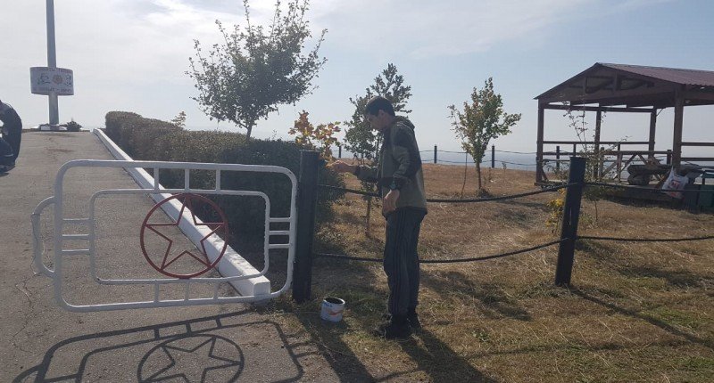 КБР. Полицейские и общественность Терского района КБР провели реставрационные работы на мемориальном монументе памяти советским воинам, погибшим в годы ВОВ на Курпских высотах