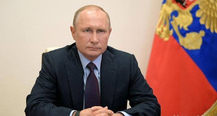 Путин призвал прекратить боевые действия на карабахском фронте по гуманитарным соображениям
