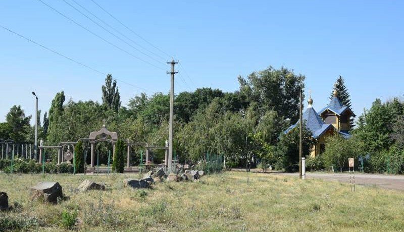 РОСТОВ. Памятник ветерану войны, пострадавший от возгорания на Центральном кладбище в Шахтах, будет восстановлен до 1 ноября