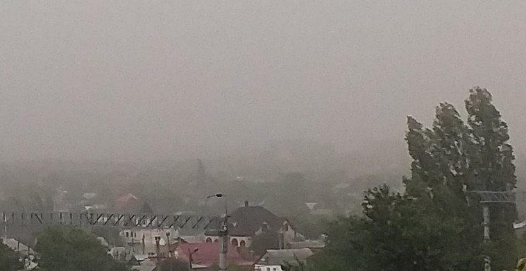 РОСТОВ. Пыльная буря может повториться