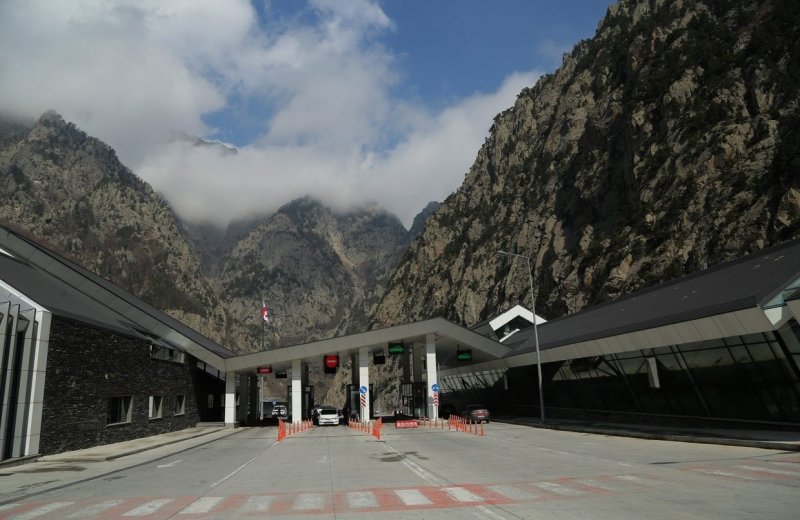 С. ОСЕТИЯ. Военно-грузинская дорога открыта для всех видов автотранспортных средств