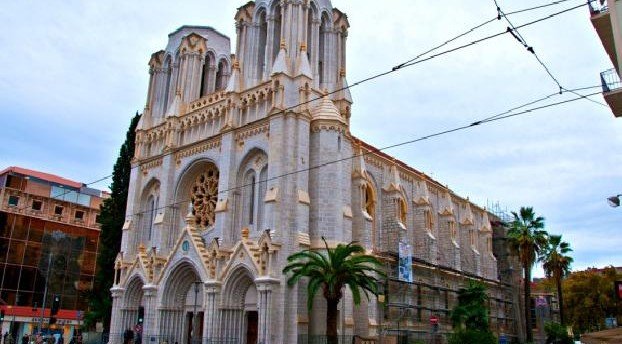 Три человека погибли в результате нападения на церквь Нотр-Дам в Ницце