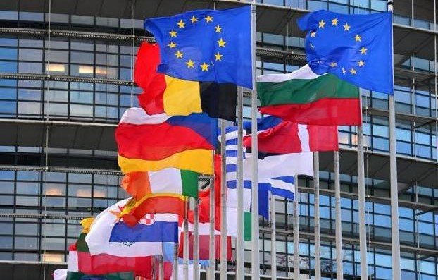 В ЕС призвали ввести международный контроль за перемирием в Карабахе