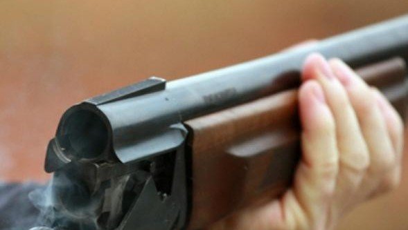 ВОЛГОГРАД. Пьяный пенсионер устроил стрельбу с балкона по подросткам