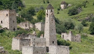 ЧЕЧНЯ. В Чечне восстановили древнейшую башню Кавказа - Хаскалинскую боевую башню