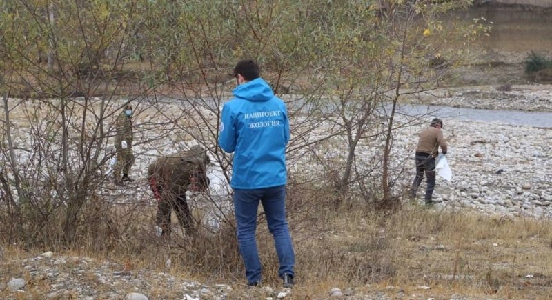 ЧЕЧНЯ. Водные объекты села Ачхой-Мартан очистили от мусора