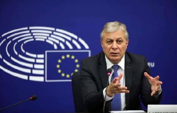 Европарламентарий призвал ЕС принять немедленные меры против Турции и Азербайджана