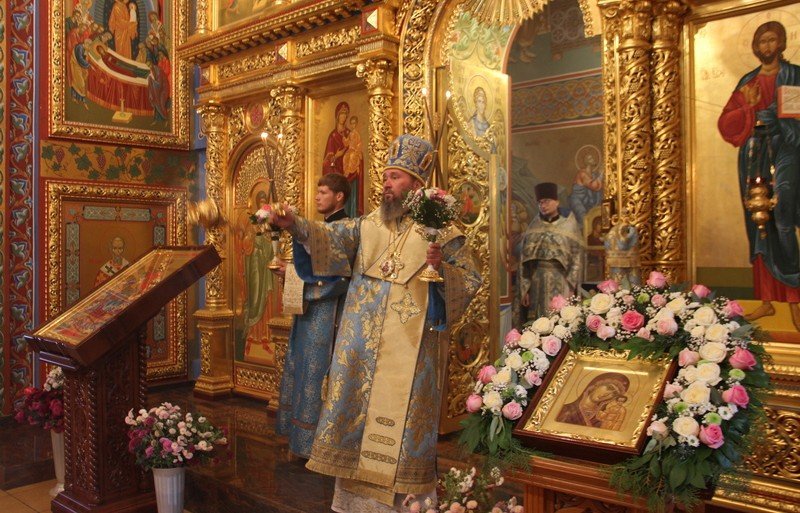 КАЛМЫКИЯ. Архиепископ Юстиниан возглавил торжества в честь Престольного дня в Элисте