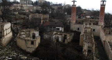 КАРАБАХ. Азербайджан призывает Армению прекратить разрушать дома и памятники