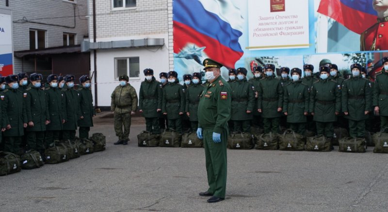 СТАВРОПОЛЬЕ. Около двух тысяч ставропольских призывников отправились на службу