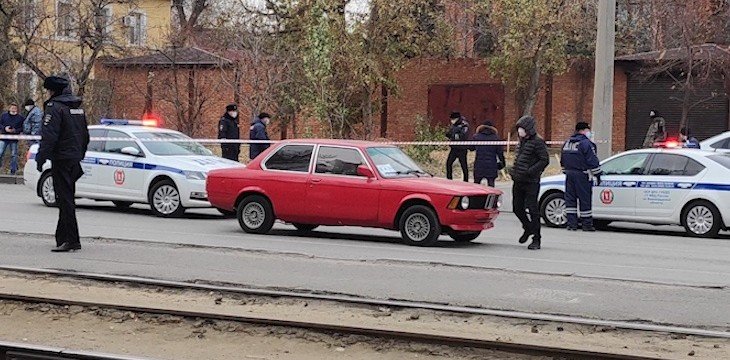 ВОЛГОГРАД. Погоня, удар монтировкой и выстрелы: водитель BMW ранил полицейского в Волгограде (ВИДЕО)