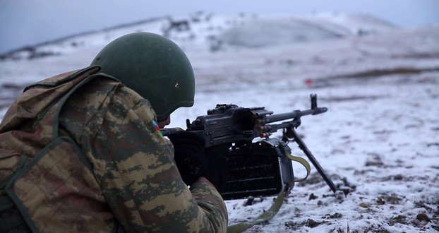АЗЕРБАЙДЖАН. Азербайджанские военные провели боевые стрельбы в суровых условиях (ФОТО, ВИДЕО)
