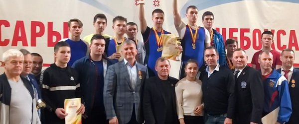 ЧЕЧНЯ. Дени Арсанукаев побеждает и в борьбе, и в тяжелой атлетике