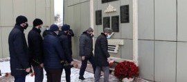 ЧЕЧНЯ. В Администрации Главы и Правительства ЧР почтили память коллег, погибших при теракте в 2002 году