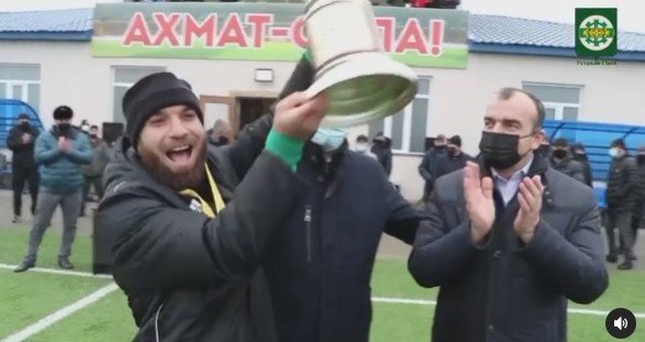 ЧЕЧНЯ. Сегодня на стадионе г. Аргун состоялся финальный матч Кубка Чеченской Республики «Ахмат» по футболу.