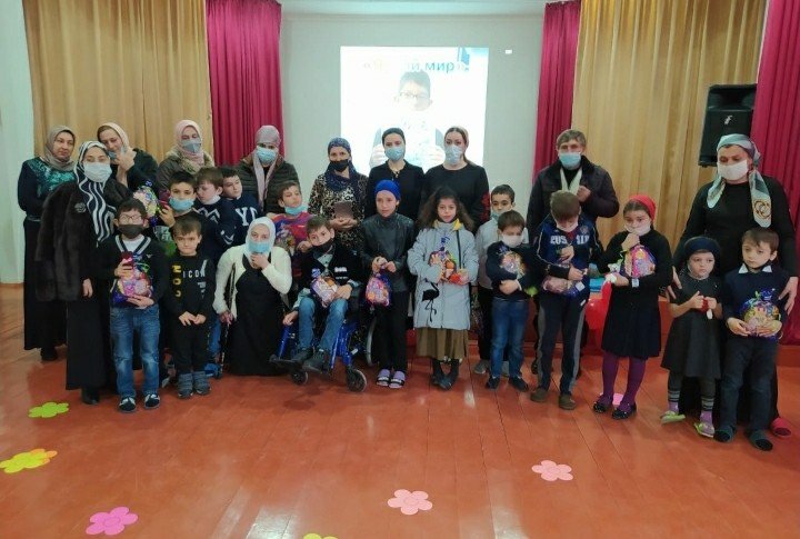 ЧЕЧНЯ. В Чеченской Республике прошли мини-концерты и викторины для детей с ОВЗ