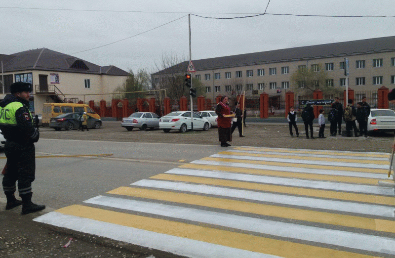 ЧЕЧНЯ.  В Курчалоевском районе проверяют безопасность пешеходных переходов