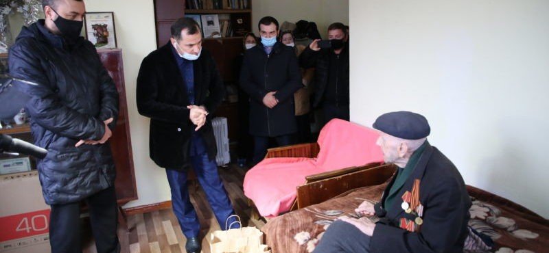ЧЕЧНЯ. Волонтеры поздравили с Новым годом участников Великой Отечественной войны