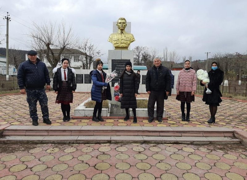 ДАГЕСТАН. В школах Новолакского района прошли мероприятия, посвященные Дню Героев Отечества