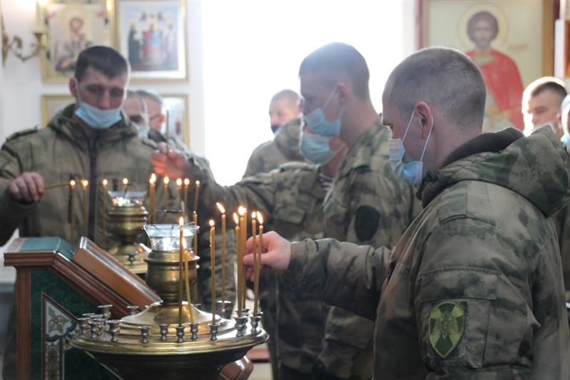 ЧЕЧНЯ. Военнослужащие Росгвардии встретили Рождество Христово