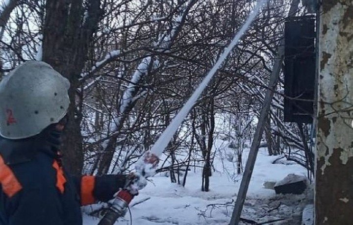 АДЫГЕЯ. В станице Ханской ранним утром загорелось частное домовладение