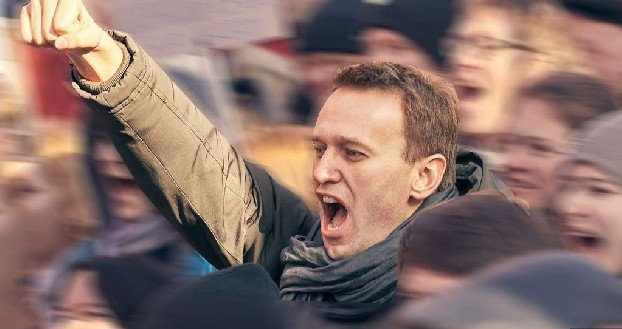 Алексей Навальный объявил о своём возвращении в Россию.