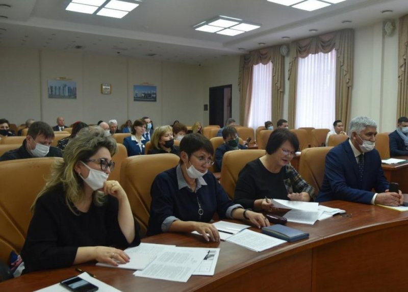 АСТРАХАНЬ. Председателем городской Общественной палаты вновь избран Искандарбек Даиров