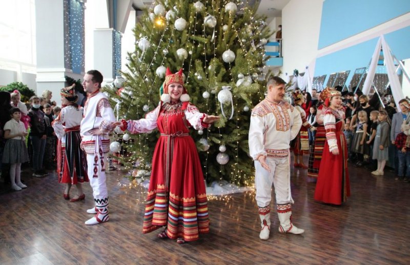 АСТРАХАНЬ. В Астрахани прошла традиционная Атаманская елка