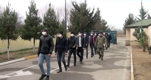 АЗЕРБАЙДЖАН. Так молодых азербайджанских солдат принимают в учебных частях (ФОТО/ВИДЕО)
