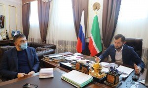 ЧЕЧНЯ. Министр культуры ЧР Хож-Бауди Дааев провел рабочее совещание с сотрудниками аппарата