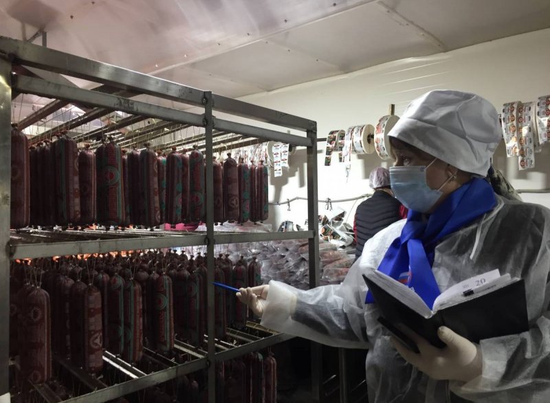 ЧЕЧНЯ. Около 50 школьников побывали с экскурсией на Аргунском мясокомбинате