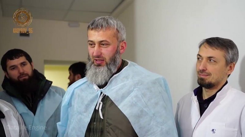ЧЕЧНЯ. Рамзан Кадыров навестил сотрудников полка, получивших ранения в ходе спецоперации (Видео).