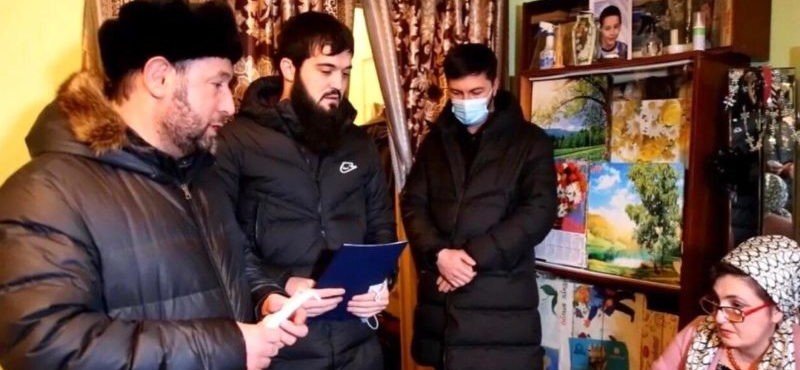 ЧЕЧНЯ. РОФ Имени Ахмата-Хаджи Кадырова подарил квартиру инвалиду первой группы