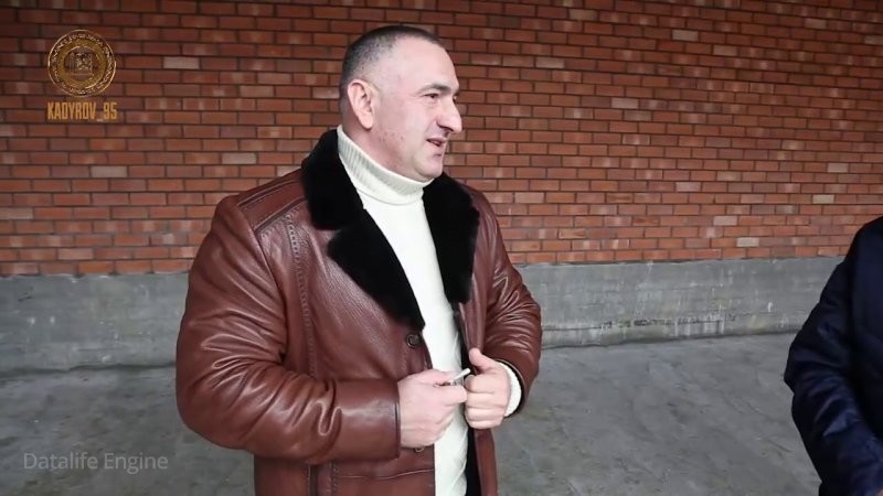ЧЕЧНЯ. Шесть малоимущих семей получили от Рамзана Кадырова новое жильё в Шалинском районе (Видео).