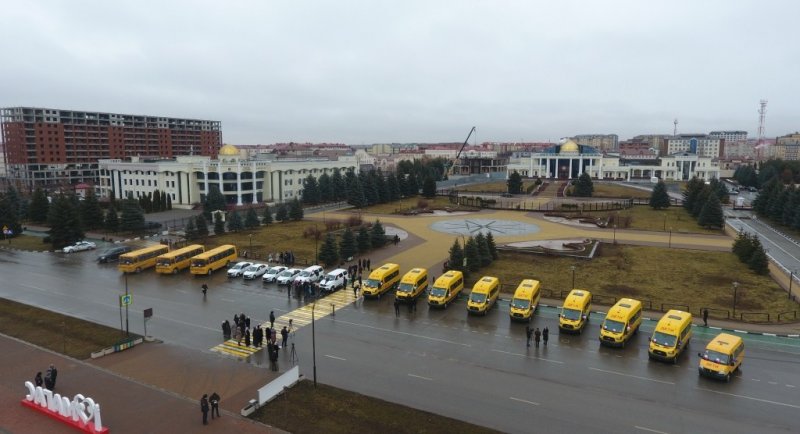ИНГУШЕТИЯ. Школы и медорганизации Ингушетии получили 18 единиц нового автотранспорта
