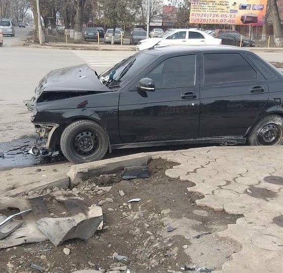 ИНГУШЕТИЯ. В результате дорожно-транспортных происшествий пострадали 4 человека в том числе несовершеннолетний водитель и его несовершеннолетний пассажир