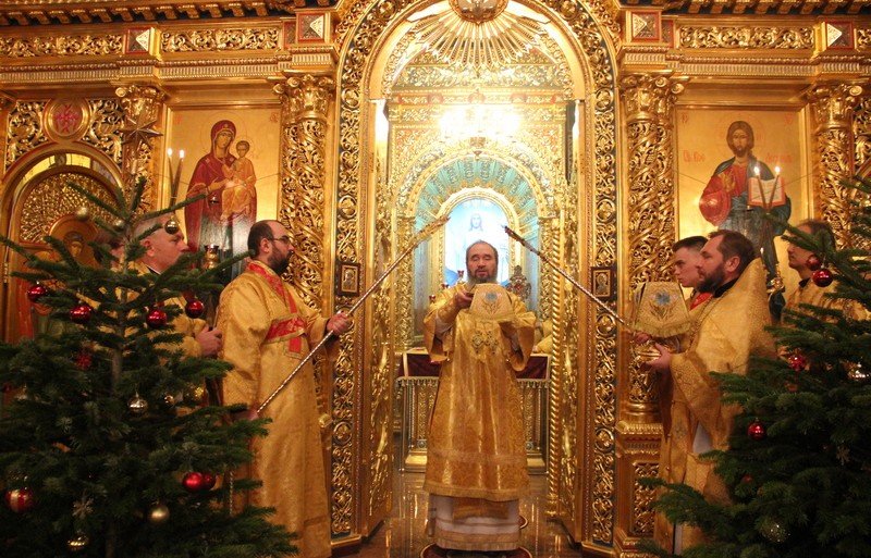 КАЛМЫКИЯ. Архиепископ Юстиниан совершил Литургию в Казанском соборе Элисты