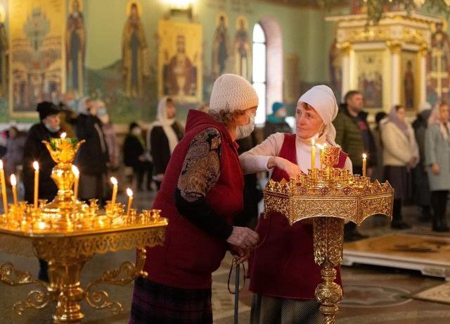 КЧР. Архиепископ Феофилакт совершил богослужения Рождественского сочельника